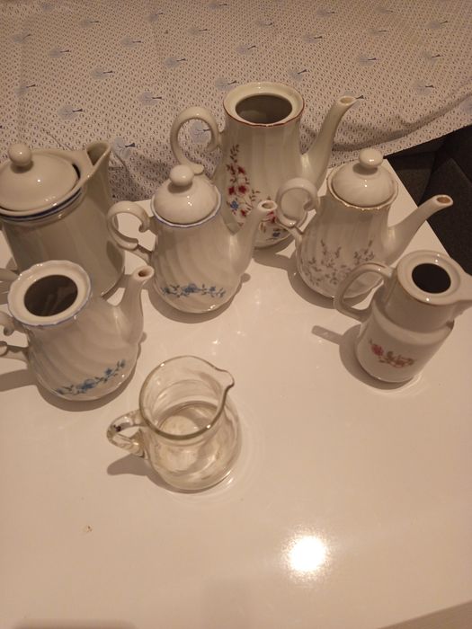 Български порцелан кани.