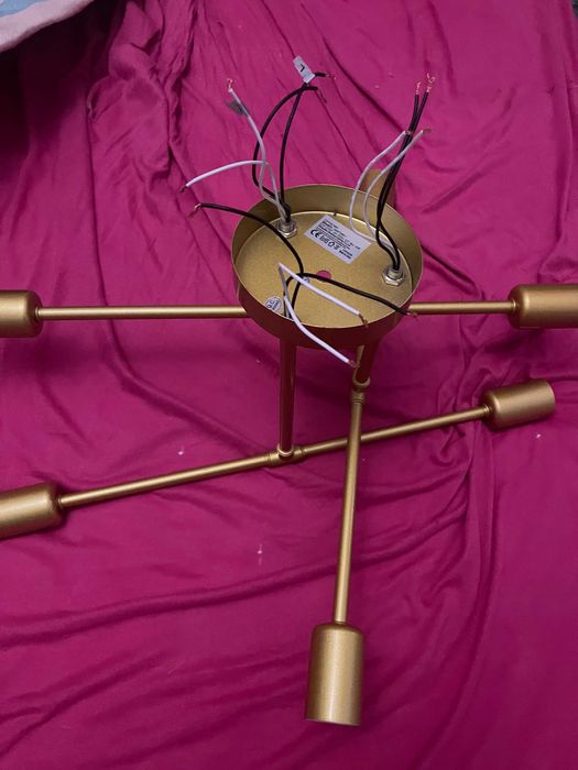 ustra, noua, 6 becuri, aurie