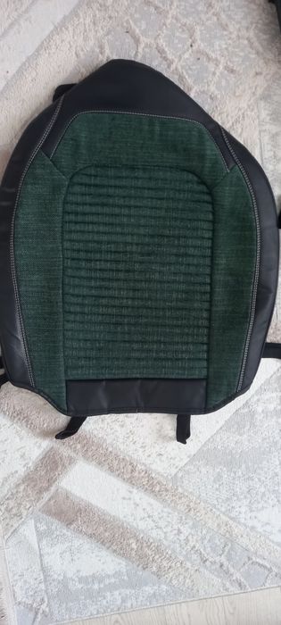 Продам комплект чехлов