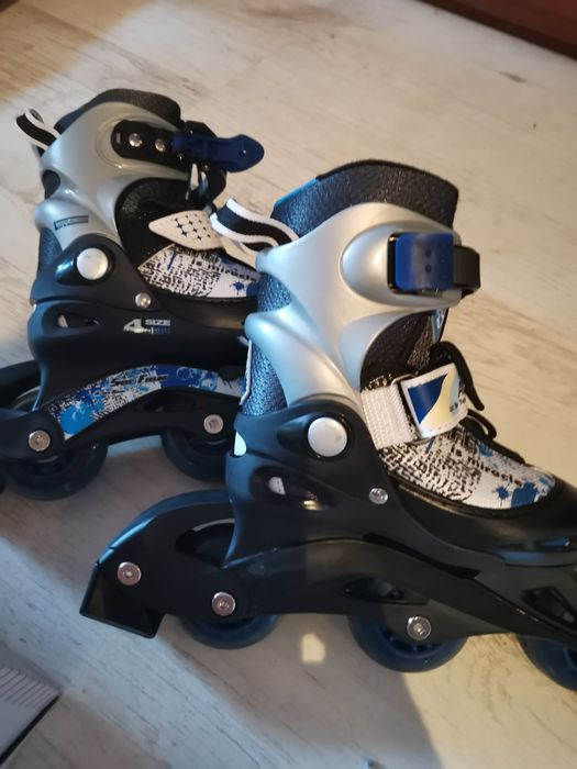 Ролери и протектори за ръце. Чисто нови.