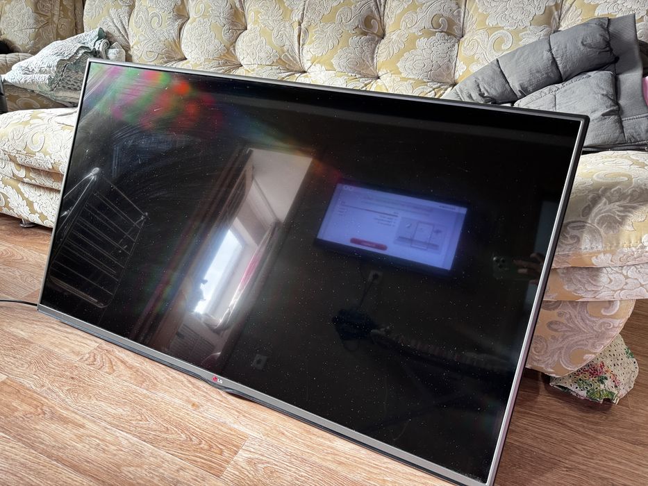 Продам LG телевизор