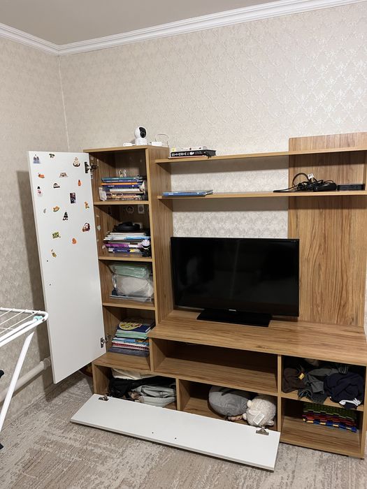 Продам стенку для телевизора в хорошем состоянии