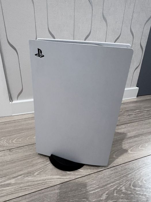 Продам Playstation 5