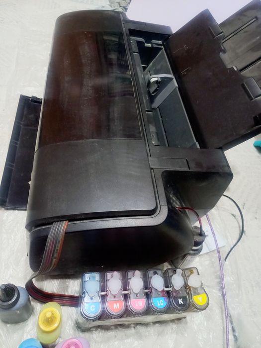 Epson 1410.   А3 принтер.  Срочно. Епсон