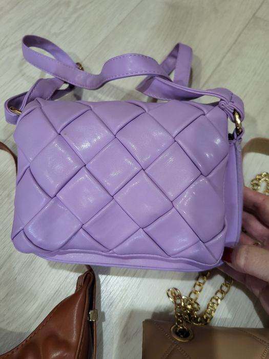 Продам сумки бу по 3000