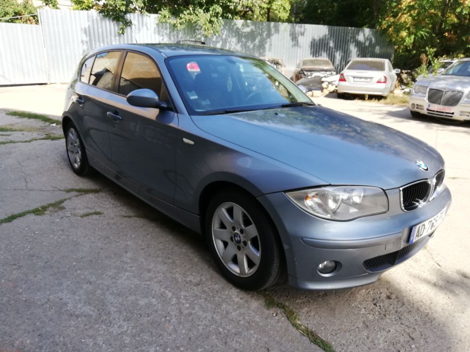 Aripa BMW    e87