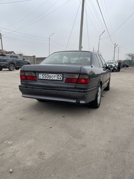 Срочно продам Ниссан примера