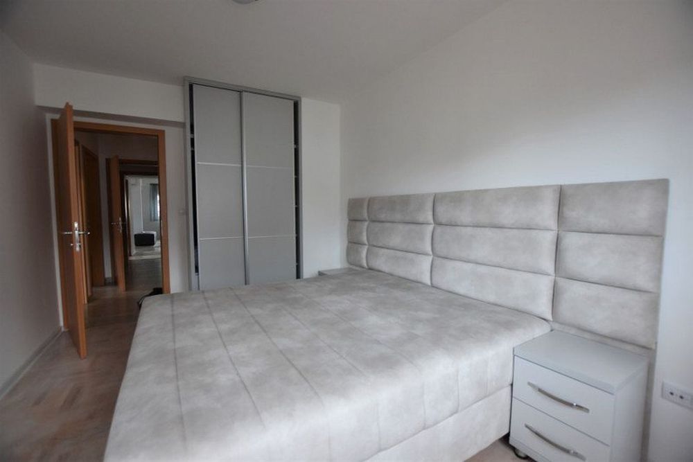 Продава се Тристаен апартамент в София, Банишора - 89 кв.м за 1652 €/кв.м - Снимка #5