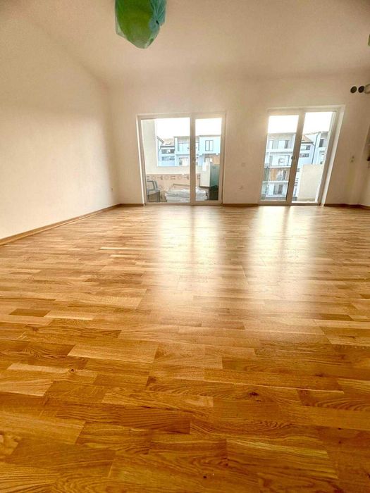 Vând apartament 3 camere, et.1  zona Mihai Viteazul - Rahovei