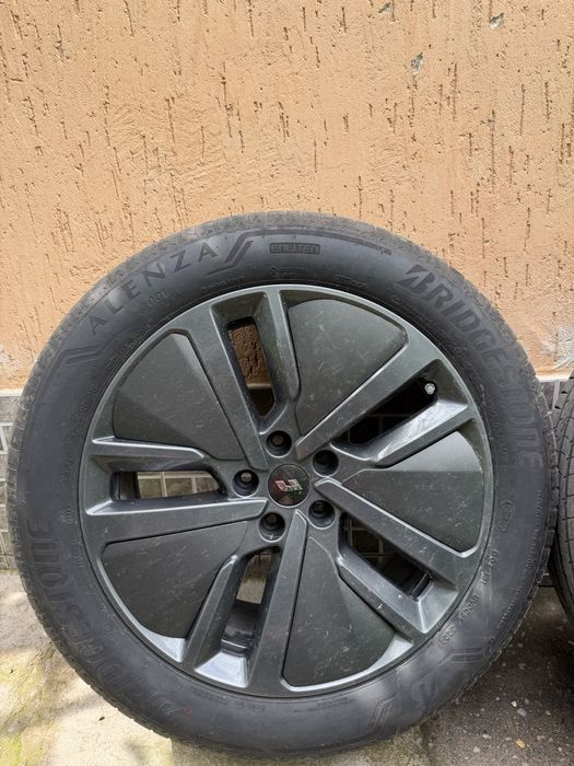 Bridgestone Alenza 001 255/50 R20