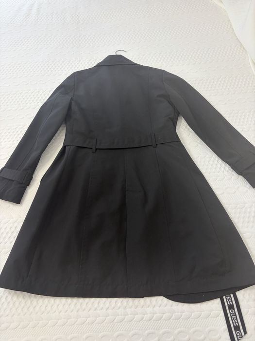 Trenci Guess femei