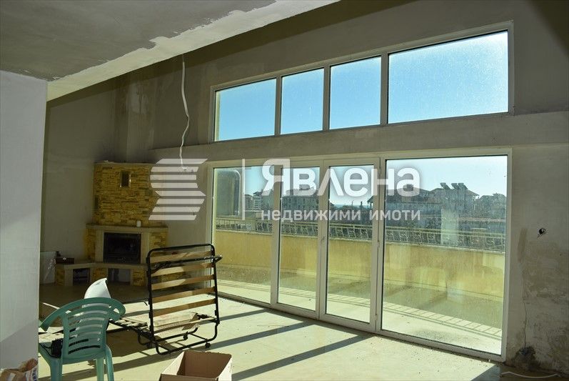 Продава се Многостаен апартамент в с. Синеморец, Област Бургас - 175 кв.м за 686 €/кв.м - Снимка #2