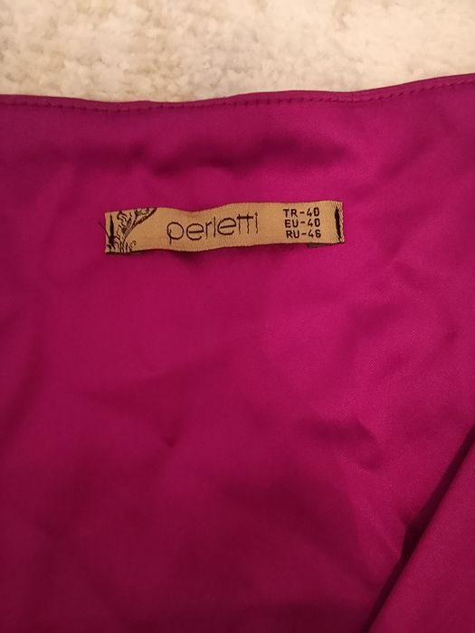 көйлек сатылады. әр қайсысы 5000 теңгеден.