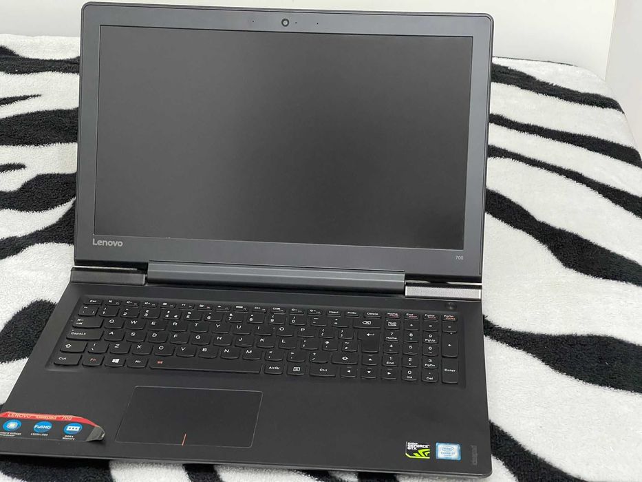 Laptop Lenovo – Intel i7, 2x SSD 256, 16 GB RAM,4GB Video, Windows 11