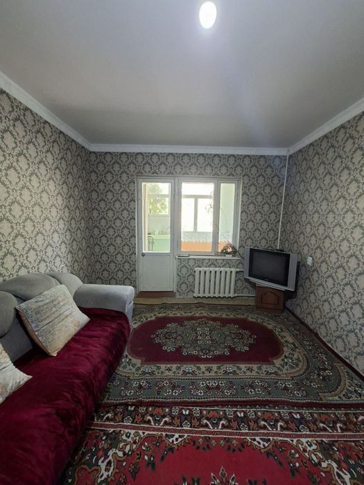 Нуравшон олдида квартира сотилади