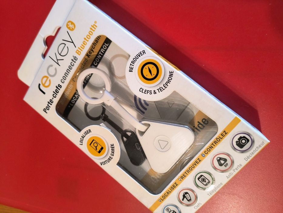 Dispozitiv smart RECKEY pentru localizare prin Bluetooth