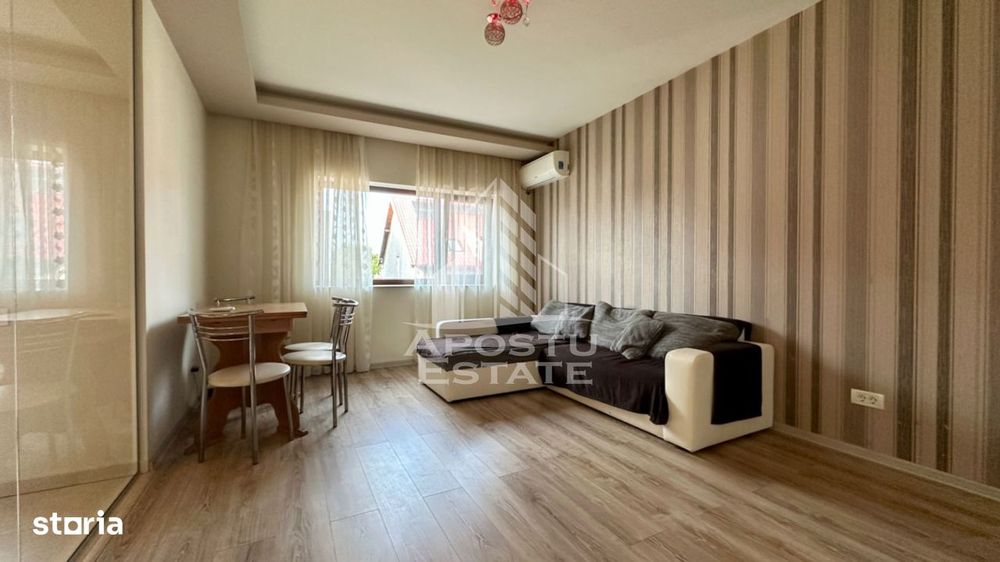 Apartament de vanzare cu 3 camere, etajul intai, Dumbravita — fotografia 3