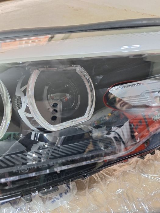 BMW G30 десен фар оборудван