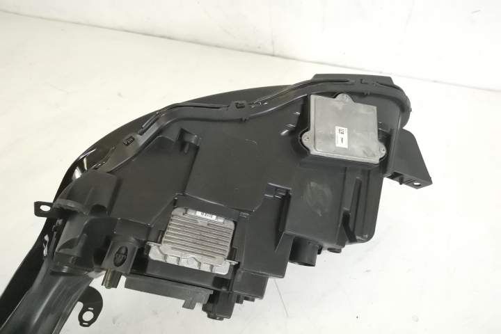 Десен фар / Far Desen Ланд Роувър Рейндж Роувър Вог / Land Rover Range