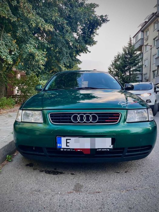 Audi a 3 топ състояние            .