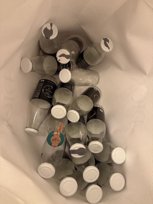 Стекло бутылки от молока