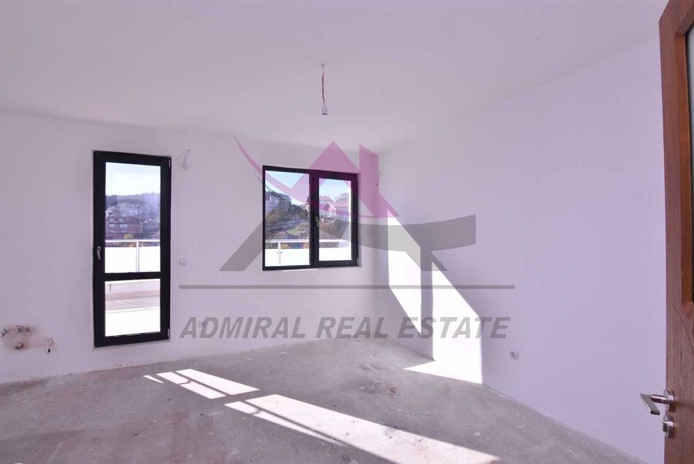 Продава се Четиристаен апартамент в Варна, Виница - 250 кв.м за 551 €/кв.м - Снимка #8