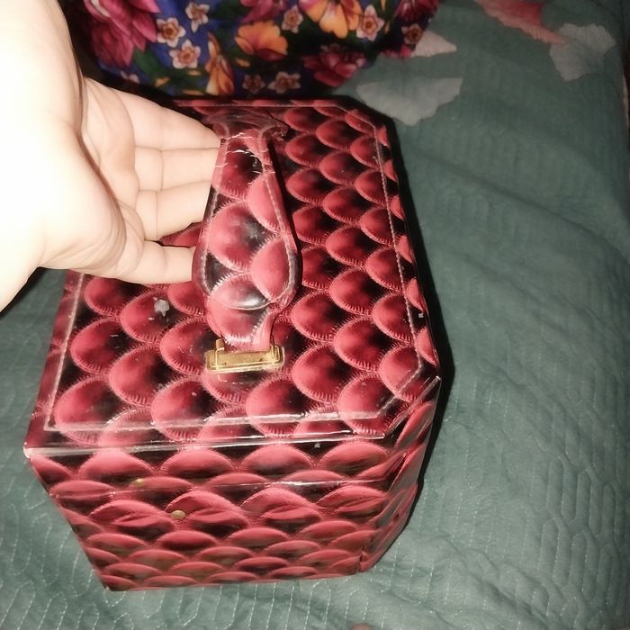 Aleksandr Golovinning yalangoch surati