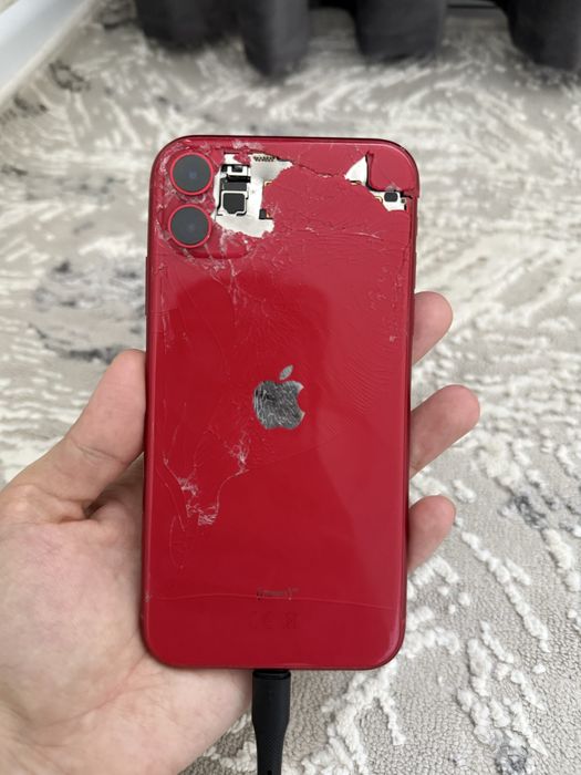 Айфон 11 на запчасть