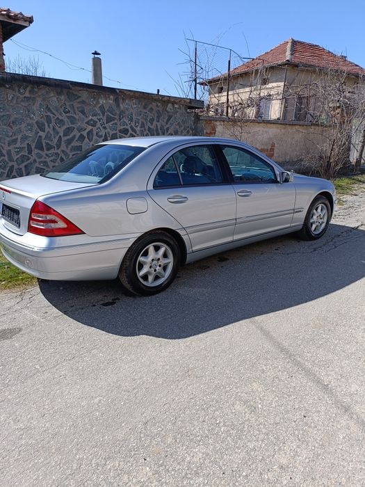 2004 Mercedes C180 бензин