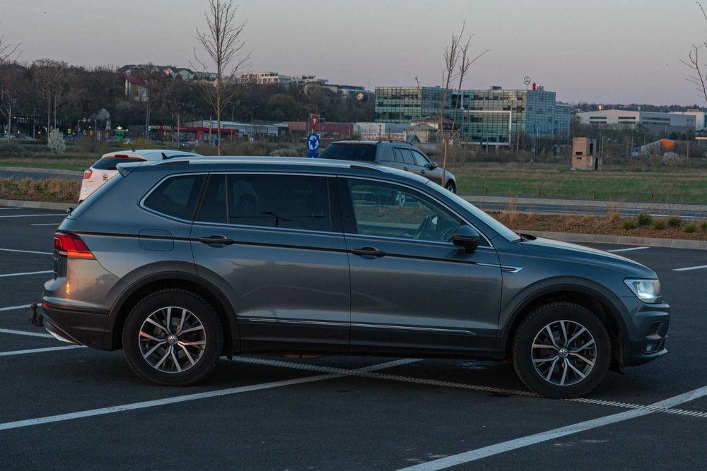 VW Tiguan Allspace 2018 DSG 7 locuri 2.0 TDI 150CP ACC Navi Mare