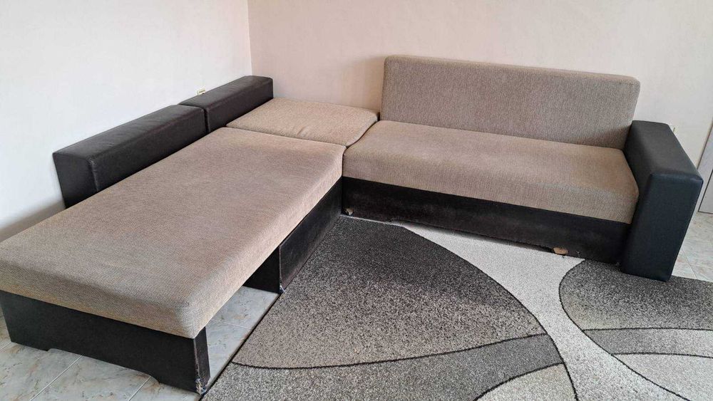 Ъглов диван  с възможност за лява или дясна позиция