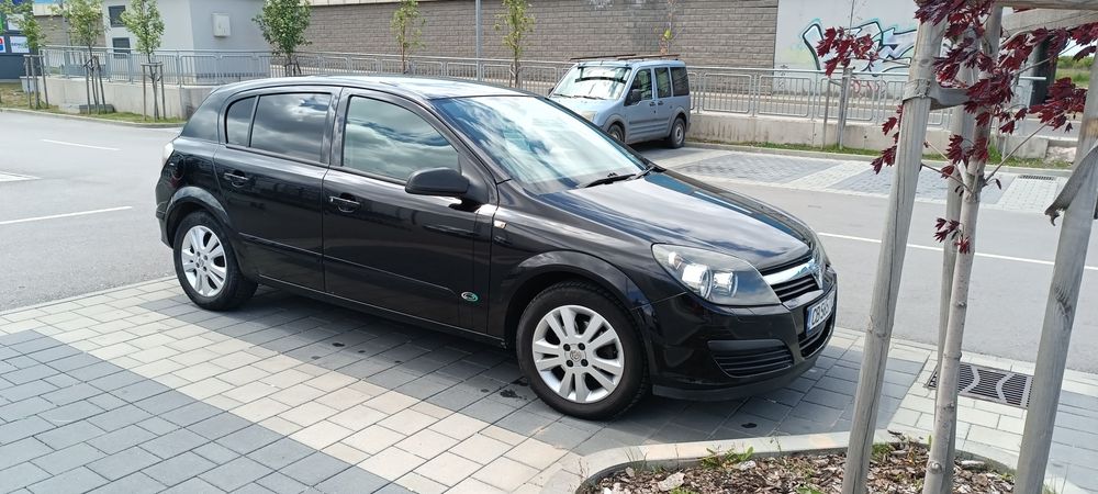 Opel Astra H 1.6 105