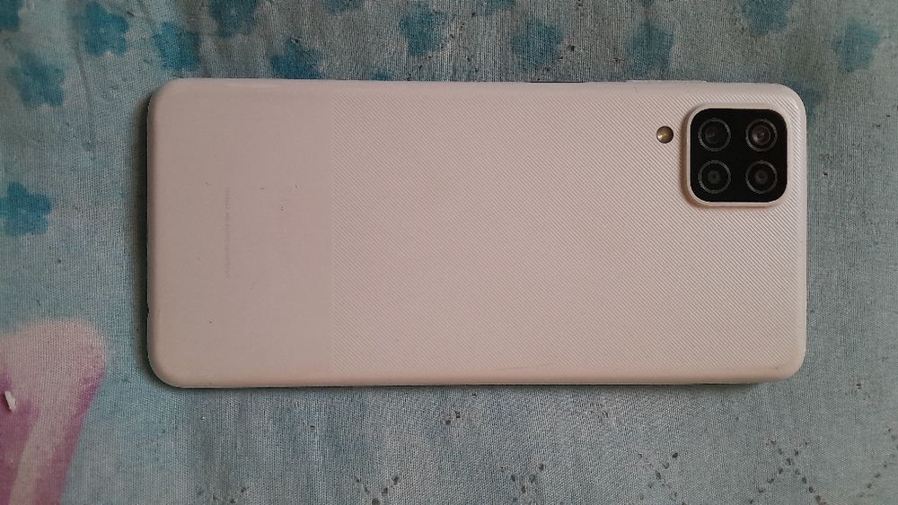 Samsung A12 ideal