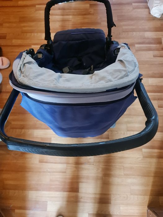 Продам прогулочные коляску