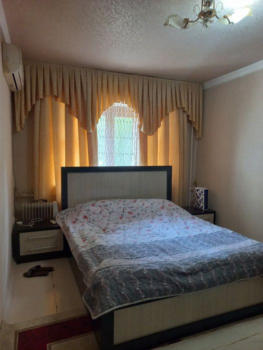 Сдаётся 1 комнатная 2этаж Пр Навои