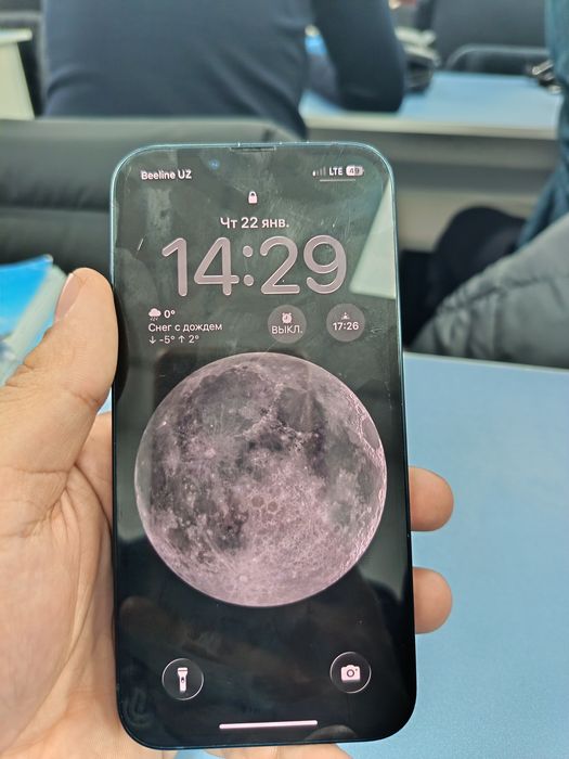 Telfon sotiladi srochna iPhone 13