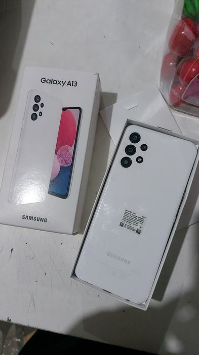 Samsung A13.          .