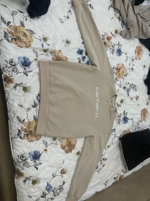 Теплый,комфортный бежевый свитшот