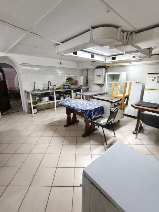 Продаём кафе-магазин по пр. Республики