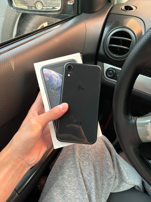 Продам Айфон XR 64gb 72%