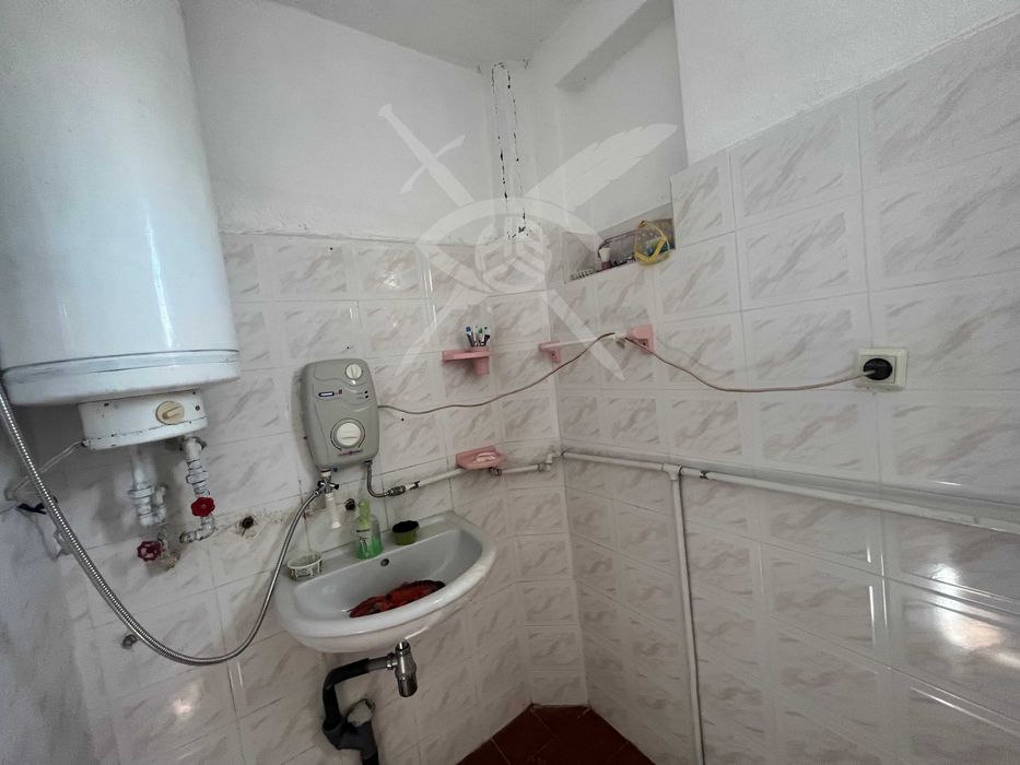 Продава се Къща в с. Забърдо, Област Смолян - 279 кв.м за 1319 €/кв.м - Снимка #4