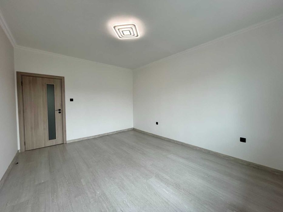 Продава се Тристаен апартамент в Велико Търново, Акация - 90 кв.м за 1745 €/кв.м - Снимка #6