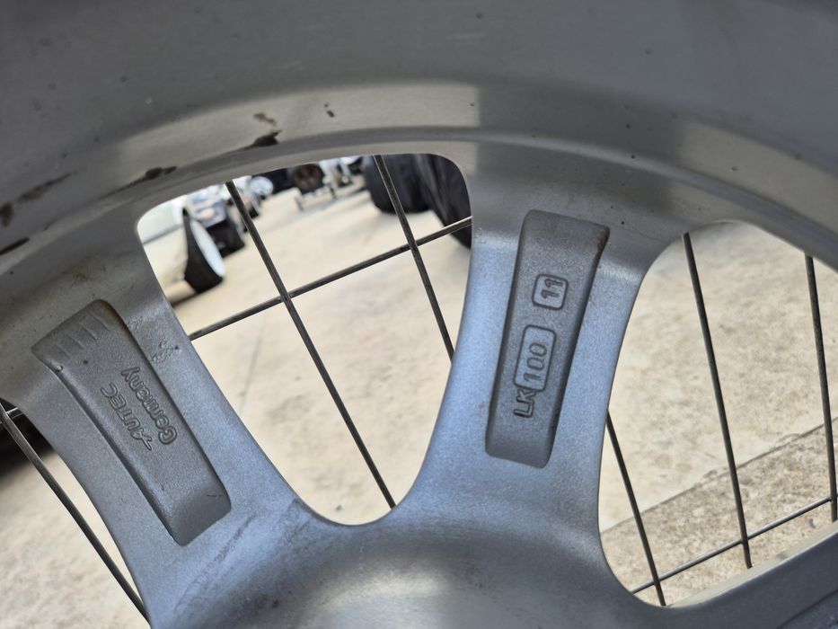 Джанти Autec 17 цола , 5х100 , 7j , et40 , 225/45/17 Vw Toyota Audi