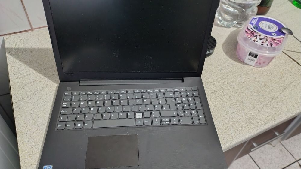 Laptop Lenovo bun