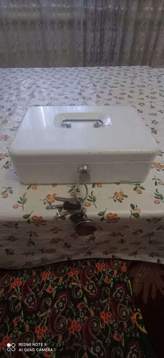 Медицинский  кэйс или для ценных бумаг