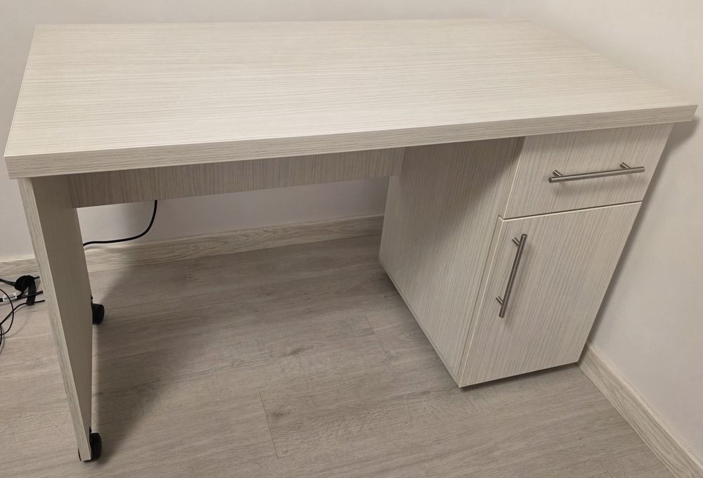 Vand birou Bucuresti