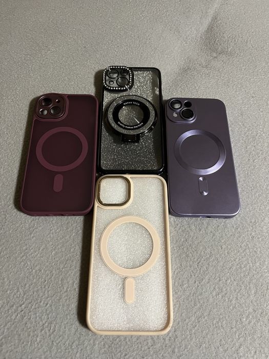 Продавам кейсове за iphone 13