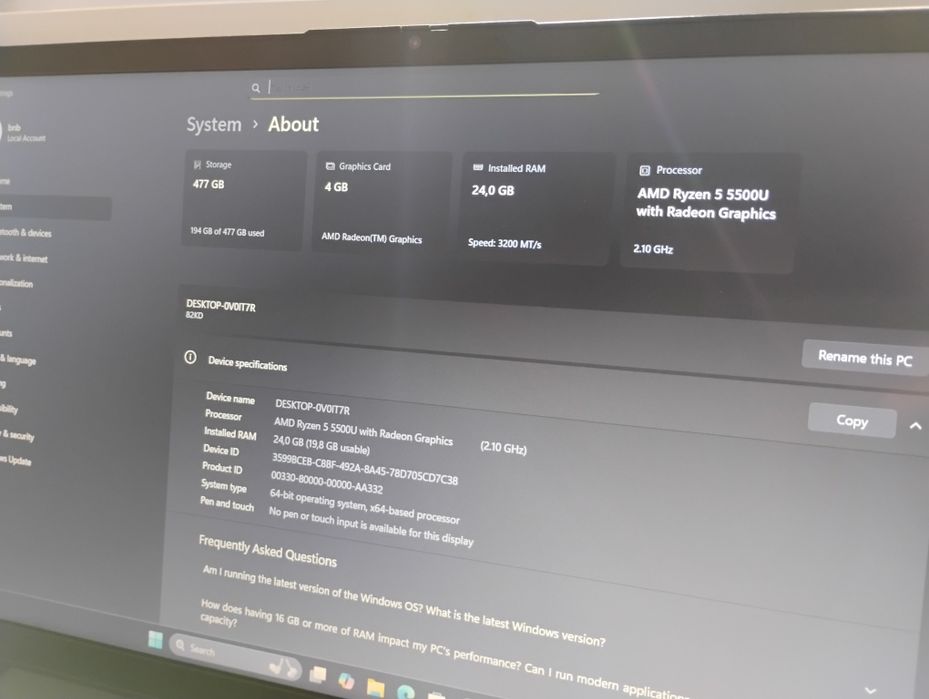 Laptop Lenovo - Ryzen 5 - 5000serie - Vega 7 - 24GB