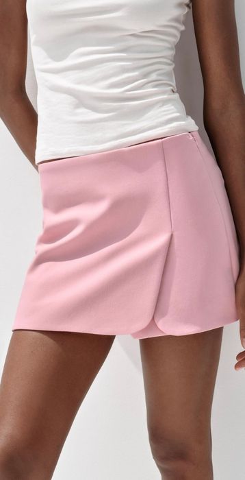 Lot haine colecție 2025