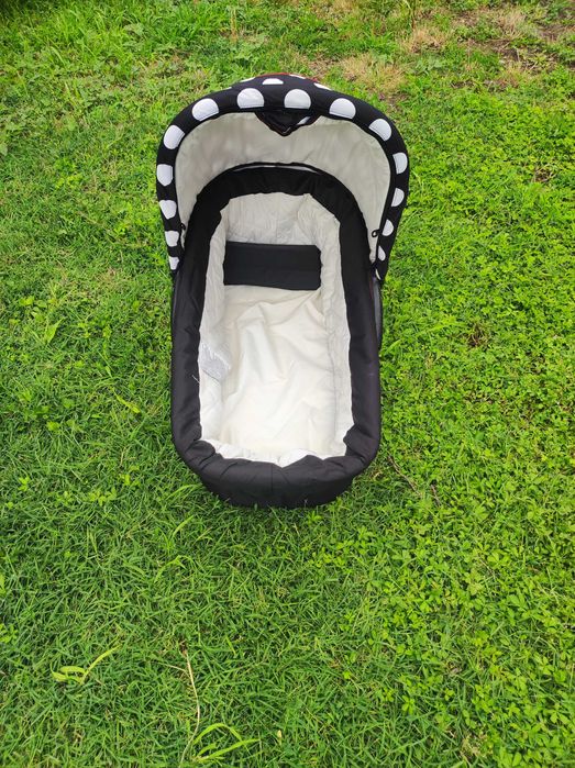 Бебешка количка Hauck Malibu XL All in One Set Dots Black